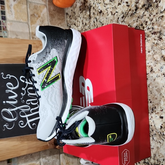 Mens New Balance Fresh Foam Running Sneakers - Picture 4 of 5